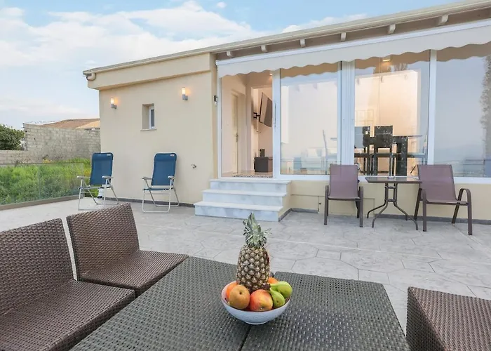 Thea Marina View Apartment *