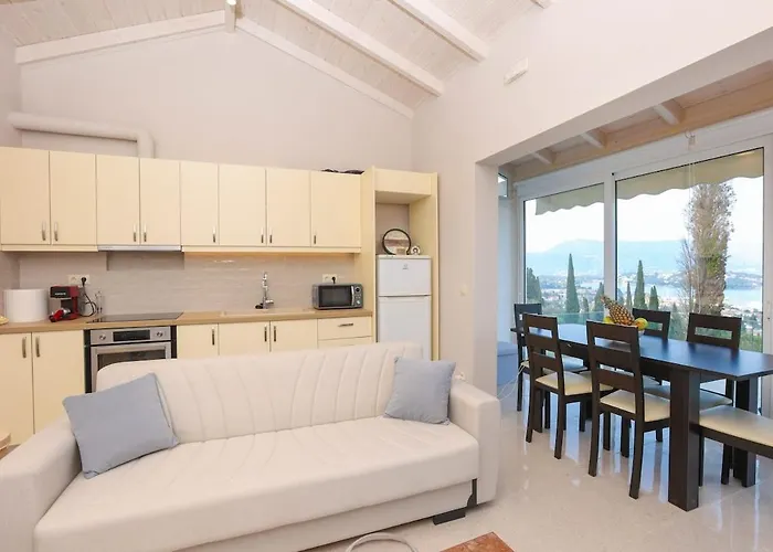 Thea Marina View Apartment *